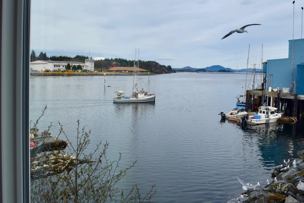 Longliner Lodge And Suites Sitka Exterior photo